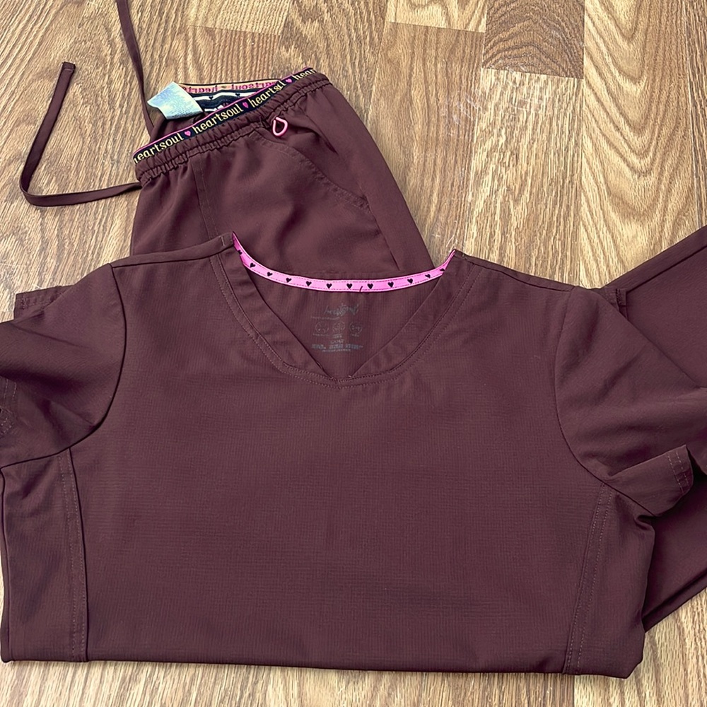 Brown heart soul scrubs